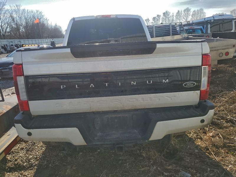 Photo 6 from auction – 2018 FORD F350 SUPER with VIN 1FT8W3BT4JEC84649