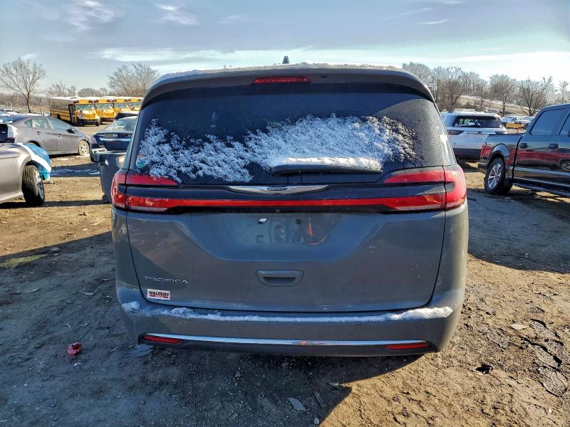Photo 6 from auction – 2022 CHRYSLER PACIFICA with VIN 2C4RC1BG2NR169500