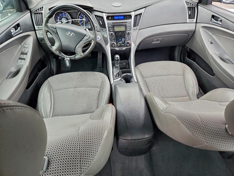Photo 8 from auction – 2012 HYUNDAI SONATA with VIN 5NPEC4AC7CH349273