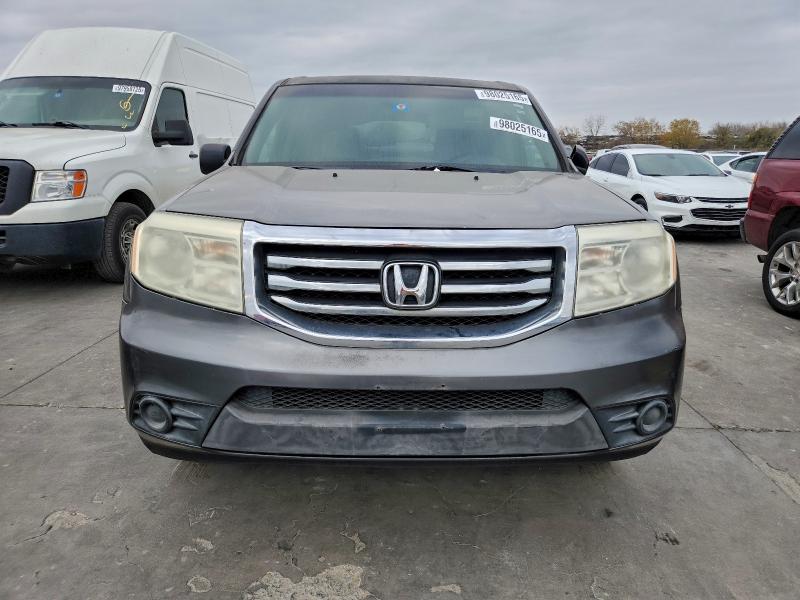 Photo 5 from auction – 2012 HONDA PILOT LX with VIN 5FNYF3H26CB016895