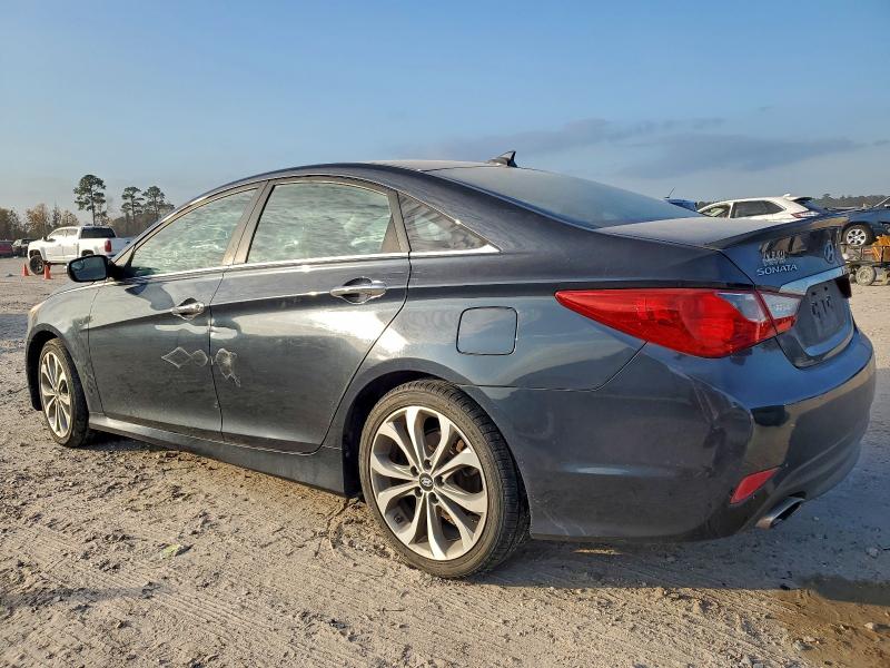 Photo 2 from auction – 2014 HYUNDAI SONATA SE with VIN 5NPEC4AC0EH891026