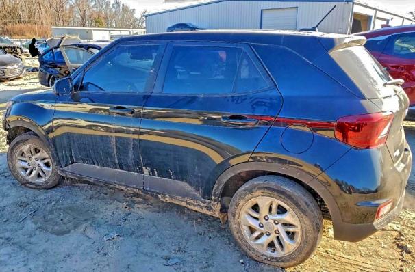 Photo 2 from auction – 2023 HYUNDAI VENUE SE with VIN KMHRB8A33PU213483