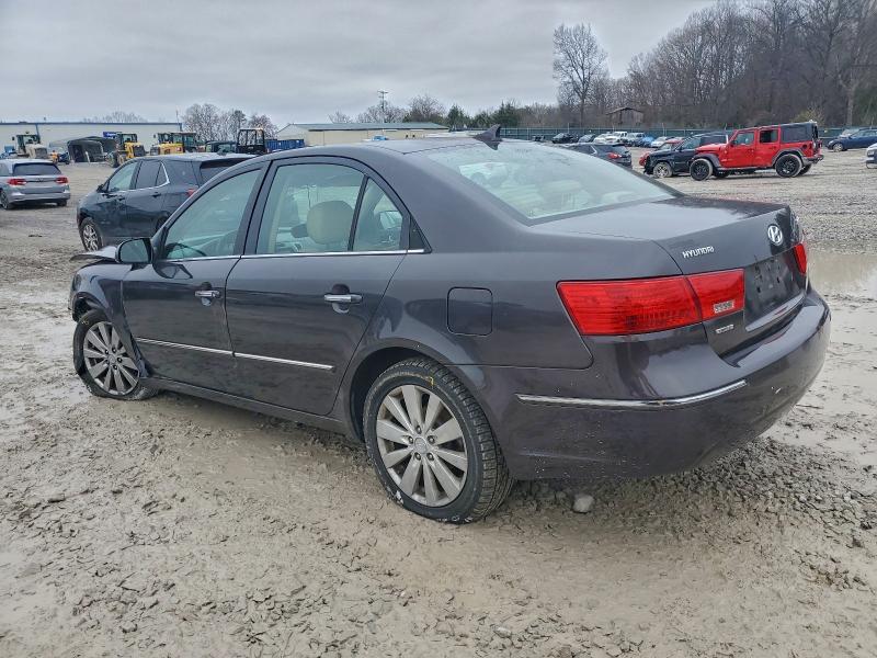 Photo 2 from auction – 2010 HYUNDAI SONATA SE with VIN 5NPEU4AC5AH623502