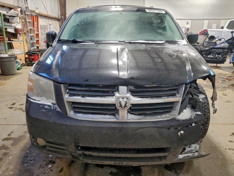 Photo 5 from auction – 2010 DODGE GRAND CARA with VIN 2D4RN4DE4AR356001
