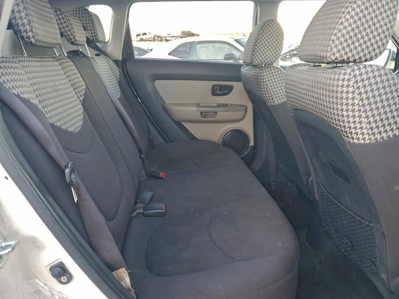 Photo 10 from auction – 2010 KIA SOUL + with VIN KNDJT2A25A7066463