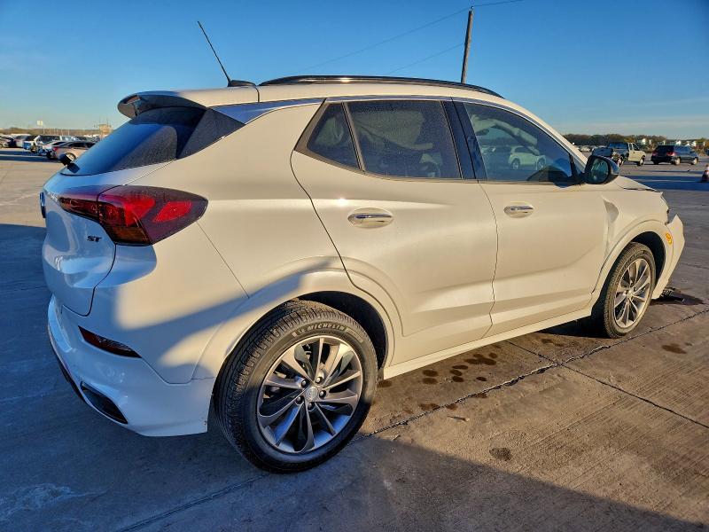 Photo 3 from auction – 2020 BUICK ENCORE GX with VIN KL4MMFSL5LB133307