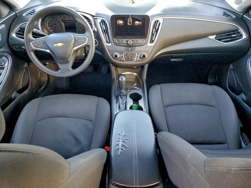 Photo 8 from auction – 2019 CHEVROLET MALIBU LT with VIN 1G1ZD5ST2KF158509