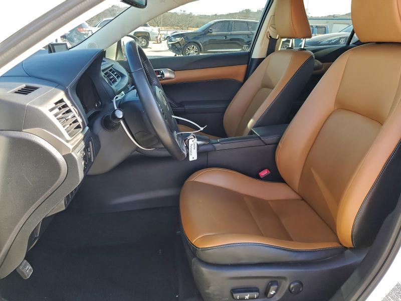 Photo 7 from auction – 2014 LEXUS CT 200 with VIN JTHKD5BH5E2180101