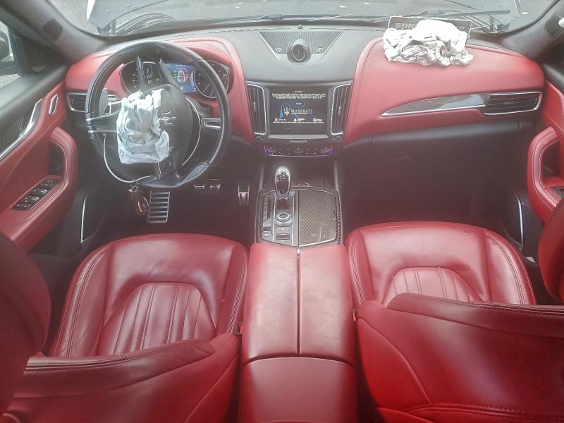 Photo 8 from auction – 2017 MASERATI LEVANTE S with VIN ZN661YUS5HX236176
