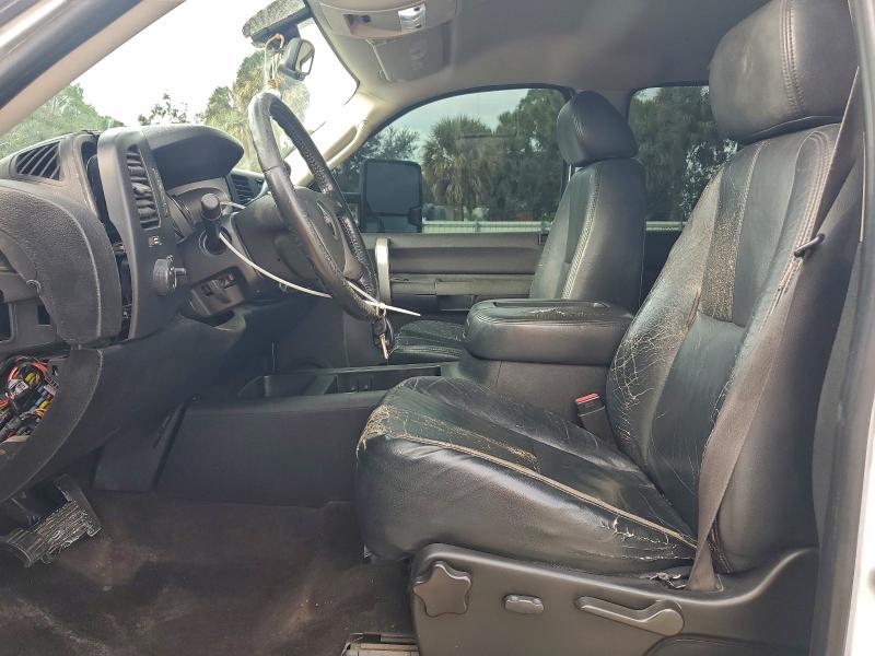 Photo 7 from auction – 2008 GMC SIERRA C15 with VIN 3GTEC13J98G213494