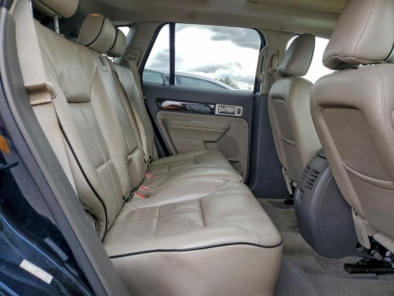 Photo 11 from auction – 2008 LINCOLN MKX with VIN 2LMDU88CX8BJ19672