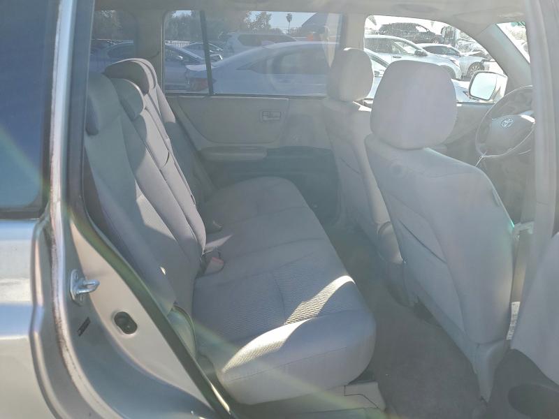 Photo 11 from auction – 2006 TOYOTA HIGHLANDER with VIN JTEDW21A460004625
