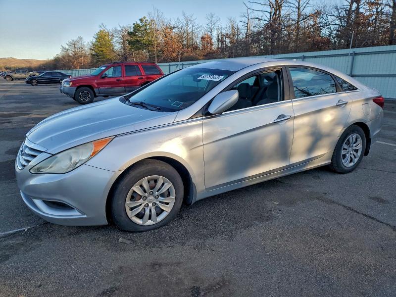 HYUNDAI SONATA GLS 2011 with VIN 5NPEB4AC0BH177511 - Photo from auction