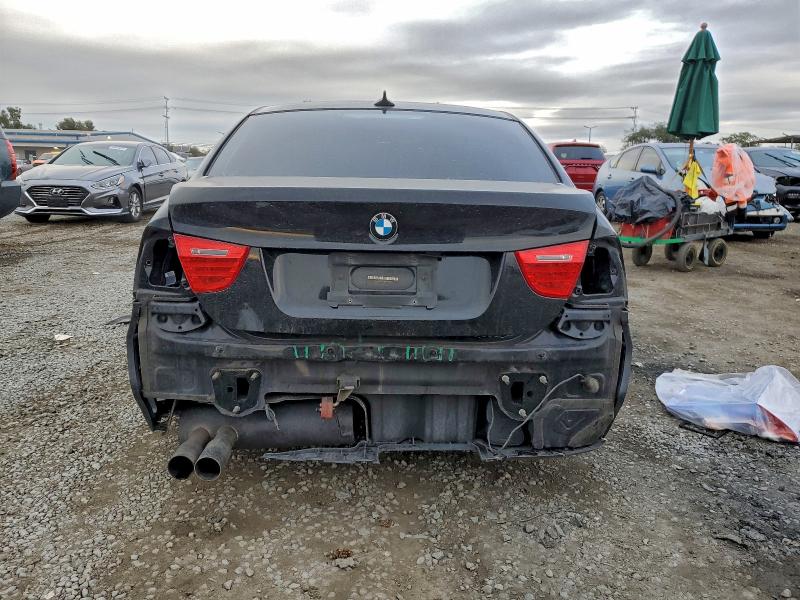 Photo 6 from auction – 2006 BMW 330 I with VIN WBAVB33586KS32106
