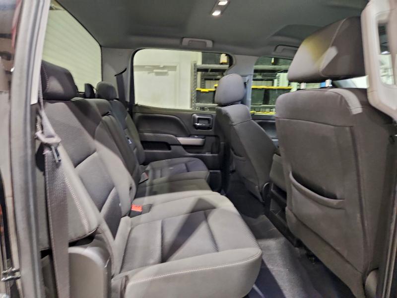 Photo 10 from auction – 2018 CHEVROLET SILVERADO with VIN 3GCUKREC7JG644949