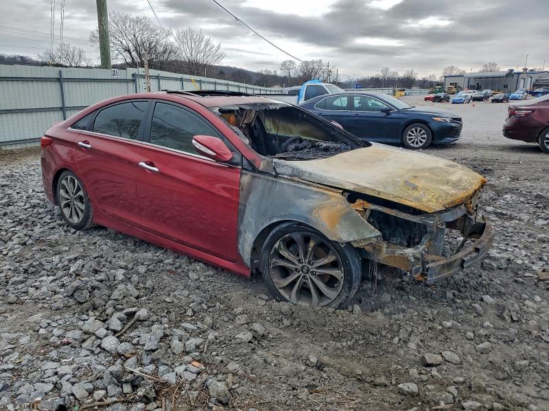 Photo 4 from auction – 2014 HYUNDAI SONATA SE with VIN 5NPEC4AC0EH826113