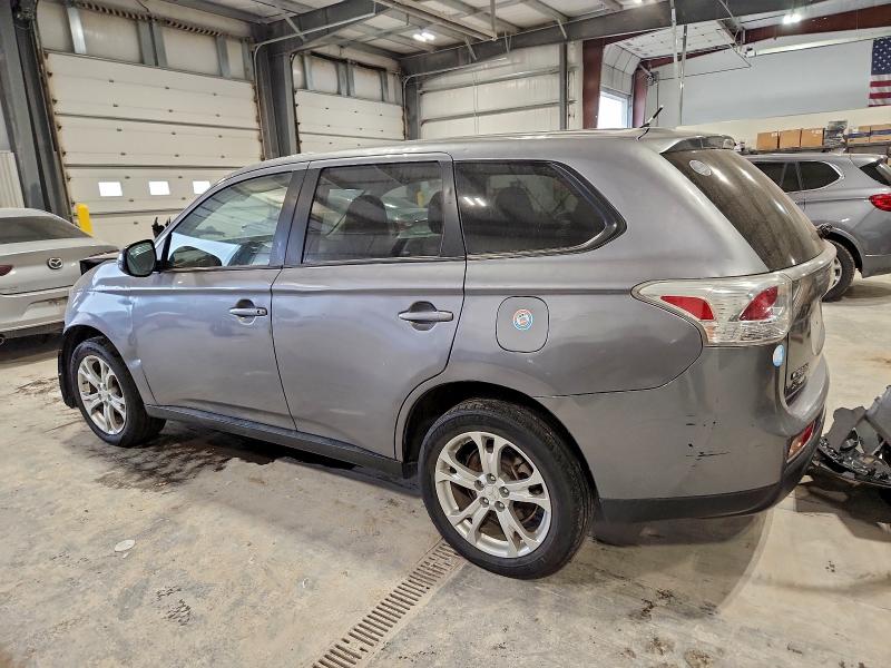 Photo 2 from auction – 2014 MITSUBISHI OUTLANDER with VIN JA4AZ3A35EZ017930