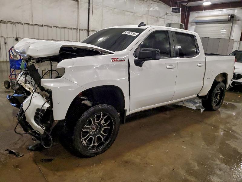 CHEVROLET SILVERADO 2020 with VIN 1GCUYEED6LZ235831 - Photo from auction