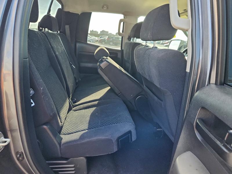 Photo 10 from auction – 2013 TOYOTA TUNDRA with VIN 5TFCY5F12DX015826