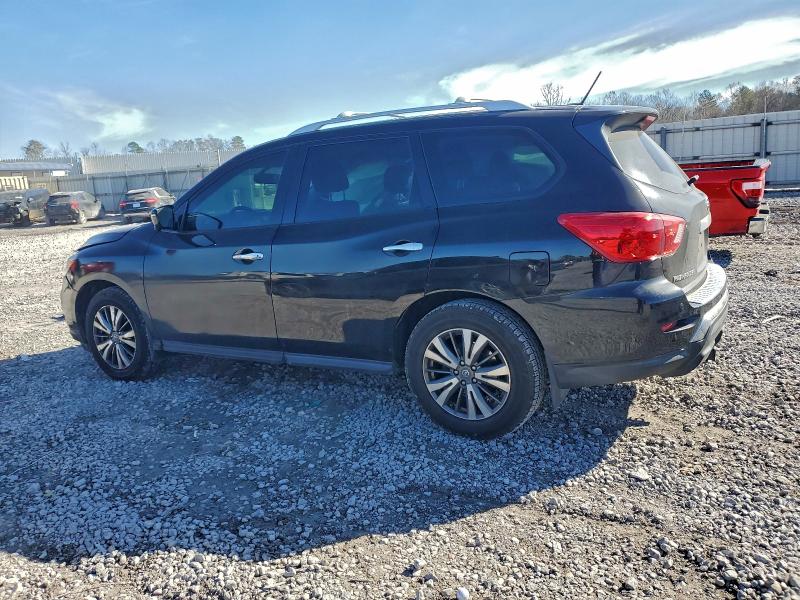 Photo 2 from auction – 2017 NISSAN PATHFINDER with VIN 5N1DR2MN0HC645021