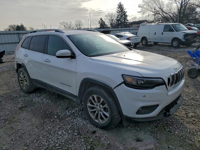 Photo 4 from auction – 2019 JEEP CHEROKEE L with VIN 1C4PJMCB7KD213345
