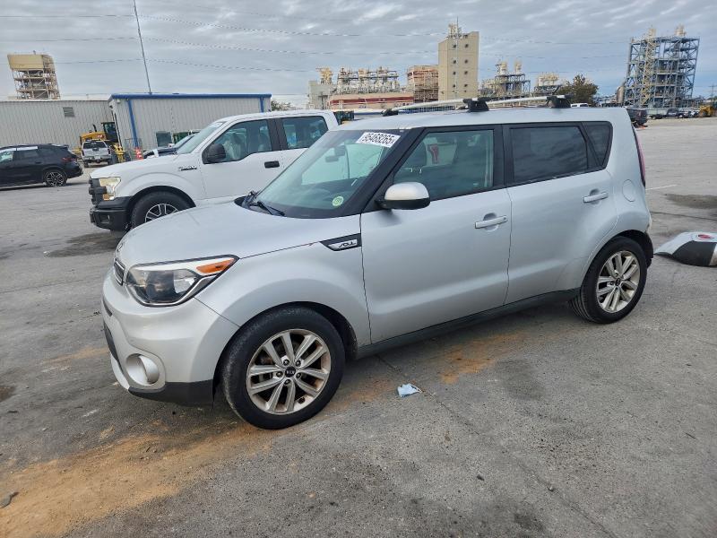 KIA SOUL + 2018 with VIN KNDJP3A5XJ7504706 - Photo from auction