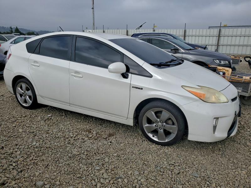 Photo 4 from auction – 2013 TOYOTA PRIUS with VIN JTDKN3DU6D5571591