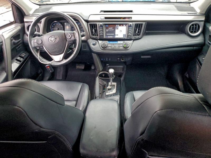 Photo 8 from auction – 2017 TOYOTA RAV4 LIMIT with VIN 2T3DFREV0HW654318