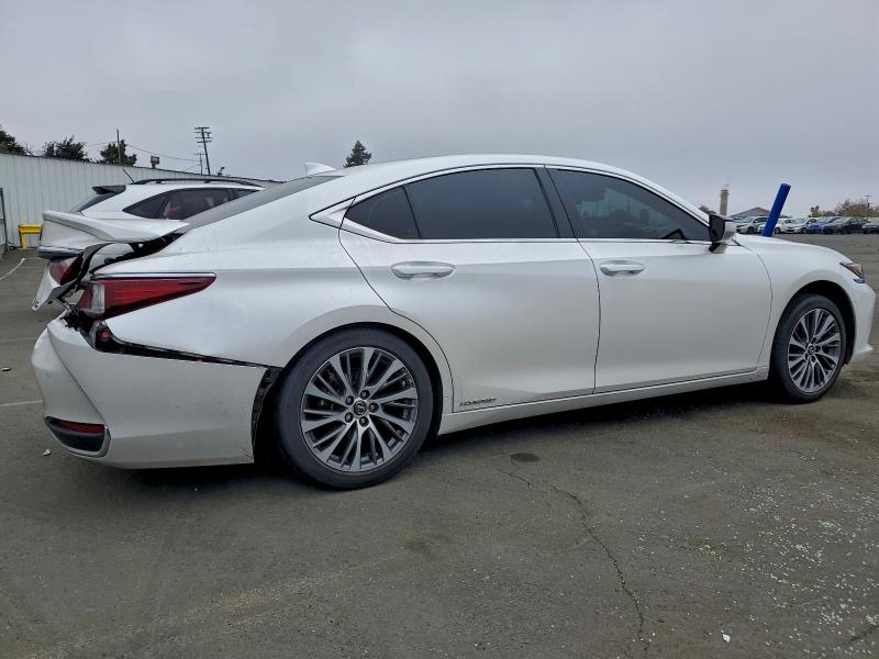 Photo 3 from auction – 2021 LEXUS ES 300H with VIN 58ADA1C19MU002129