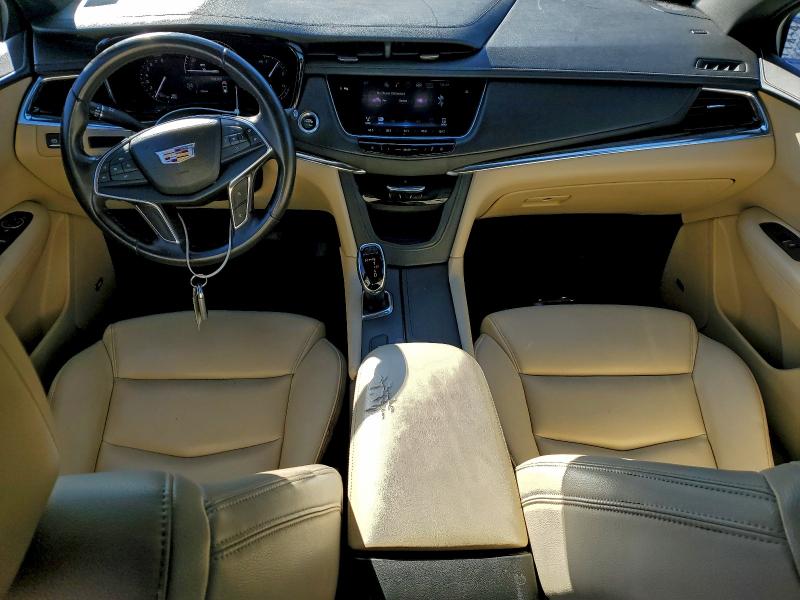 Photo 8 from auction – 2017 CADILLAC XT5 with VIN 1GYKNARS6HZ179618