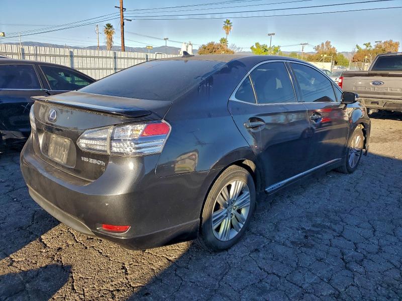 Photo 3 from auction – 2011 LEXUS HS with VIN JTHBB1BA1B2047347
