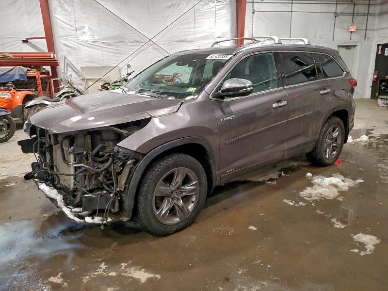 TOYOTA HIGHLANDER 2019 with VIN 5TDDGRFH0KS059855 - Photo from auction