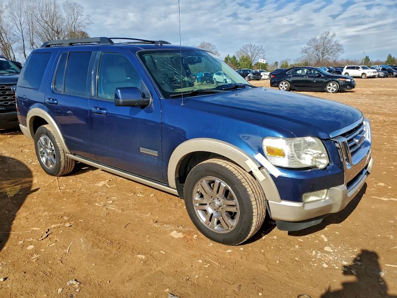 Photo 4 from auction – 2008 FORD EXPLORER E with VIN 1FMEU64E58UA75828