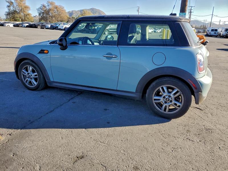 صورة رقم 2 من المزاد - 2013 MINI COOPER مع VIN WMWSU3C56DT546082