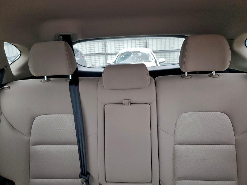 Photo 10 from auction – 2016 HYUNDAI TUCSON LIM with VIN KM8J3CA25GU235313