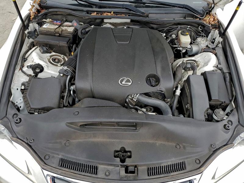 Photo 11 from auction – 2015 LEXUS IS 250 with VIN JTHCF1D22F5029541