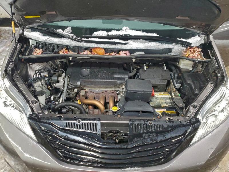 Photo 12 from auction – 2012 TOYOTA SIENNA BAS with VIN 5TDKA3DC4CS013959