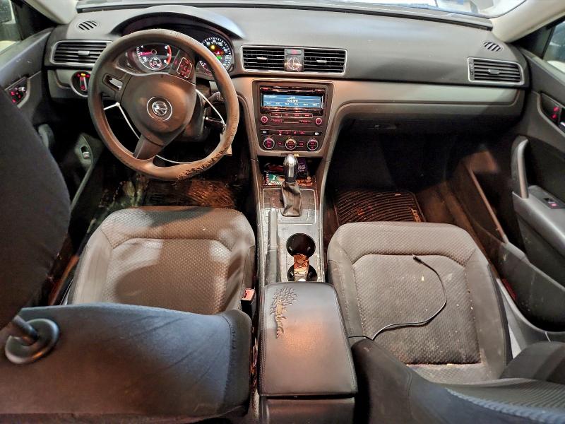 Zdjęcie 8 z aukcji – 2012 VOLKSWAGEN PASSAT S z VIN 1VWAP7A32CC024236