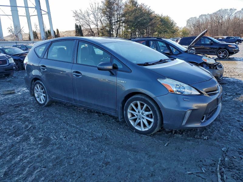 Photo 4 from auction – 2012 TOYOTA PRIUS V with VIN JTDZN3EU3C3162438