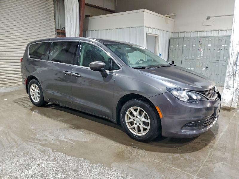 Photo 4 from auction – 2017 CHRYSLER PACIFICA T with VIN 2C4RC1DG7HR508415