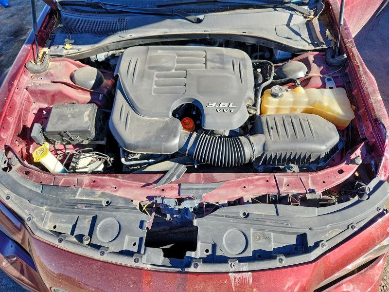 Photo 11 from auction – 2018 CHRYSLER 300 with VIN 2C3CCAGG3JH268622