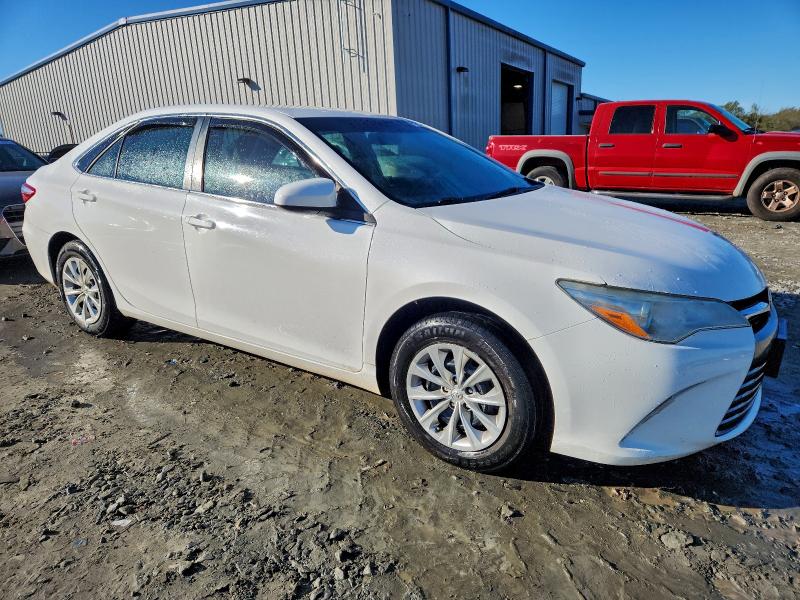 Photo 4 from auction – 2015 TOYOTA CAMRY LE with VIN 4T4BF1FK8FR450875