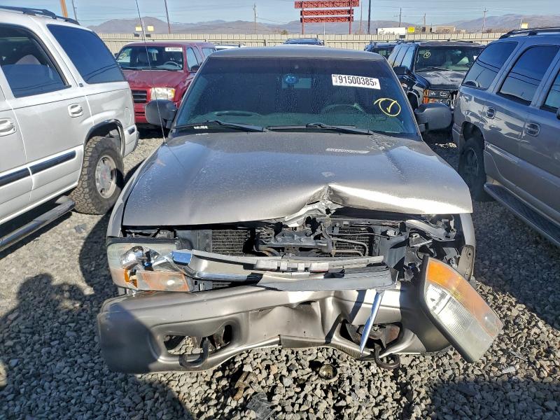 Photo 5 from auction – 2003 GMC SONOMA with VIN 1GTDT13X33K151088