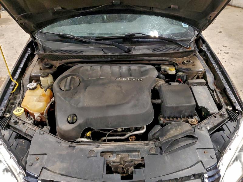 Photo 11 from auction – 2012 CHRYSLER 200 LIMITE with VIN 1C3CCBCG1CN245443