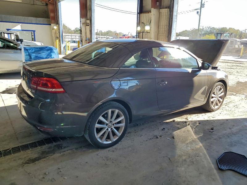 Photo 3 from auction – 2012 VOLKSWAGEN EOS KOMFOR with VIN WVWBW7AH6CV006400