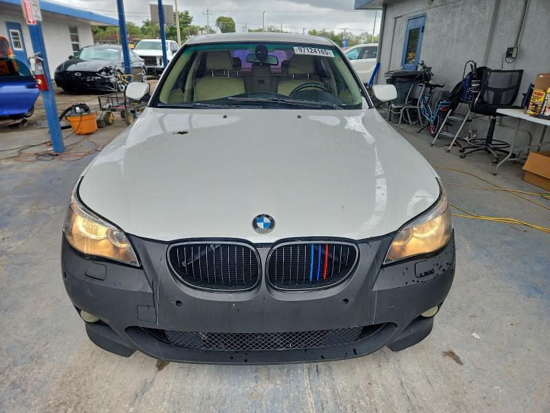 Foto 5 de la subasta – 2007 BMW 525 I con VIN WBANE53527CW67010