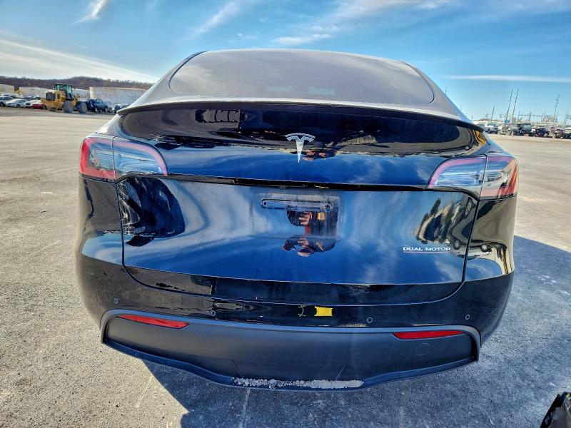 Photo 6 from auction – 2022 TESLA MODEL Y with VIN 7SAYGDEF8NF564574