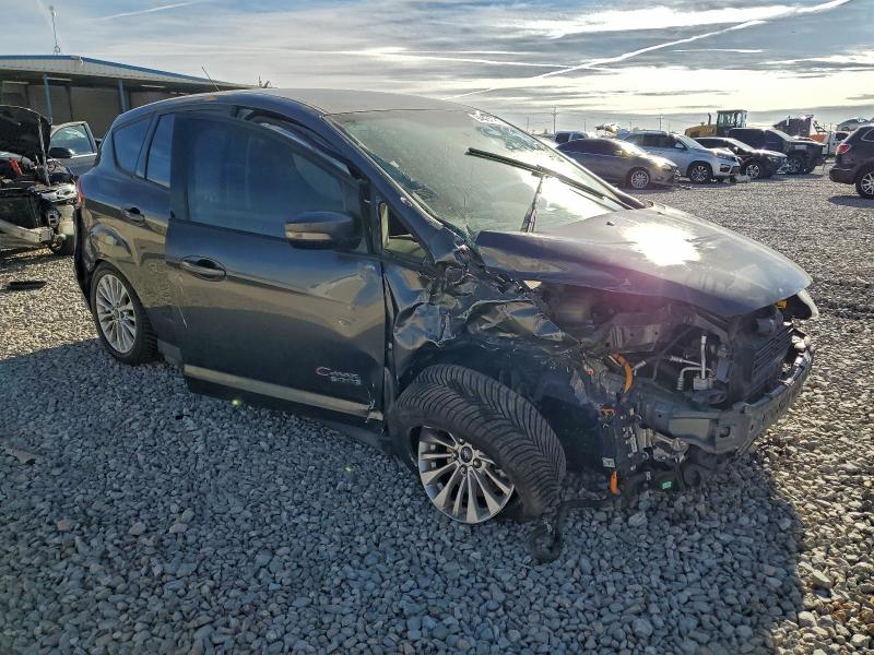 Photo 4 from auction – 2017 FORD C-MAX SE with VIN 1FADP5EU4HL102617