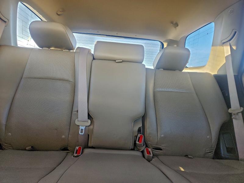 Photo 10 from auction – 2014 TOYOTA 4RUNNER SR with VIN JTEBU5JR5E5159450
