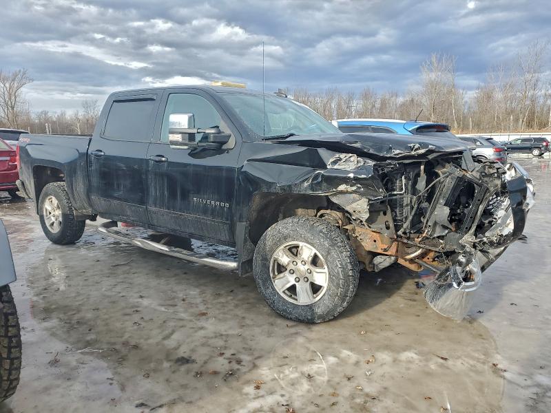 Photo 4 from auction – 2015 CHEVROLET SILVERADO with VIN 3GCUKREC1FG441417